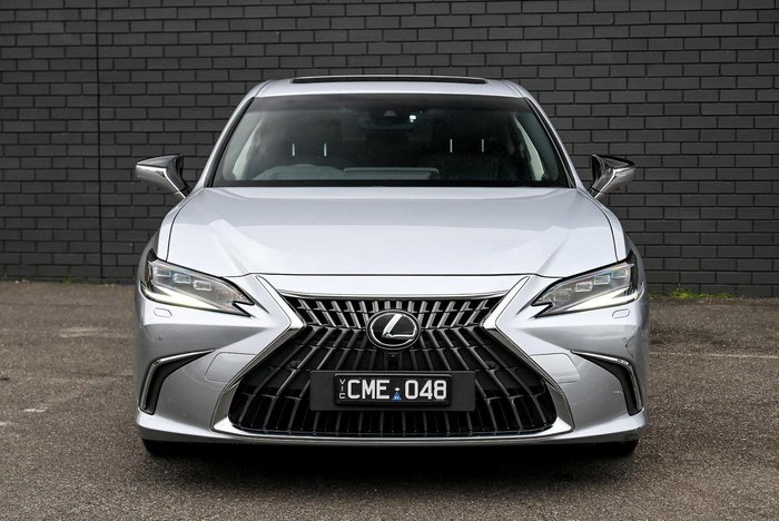 2023 Lexus ES 300h Sports Luxury
