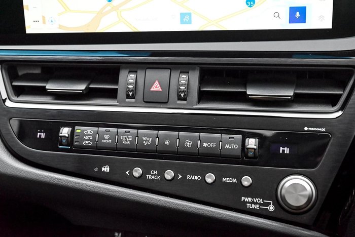 2023 Lexus ES 300h Sports Luxury