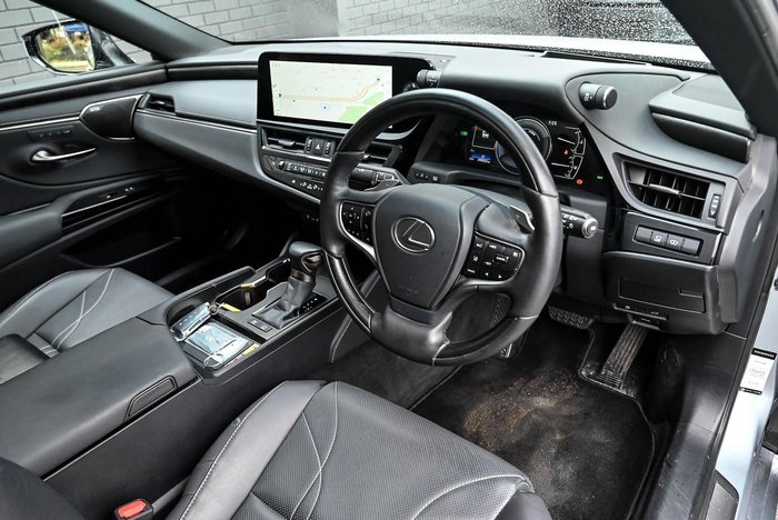 2023 Lexus ES 300h Sports Luxury