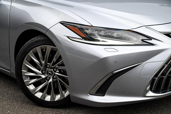 2023 Lexus ES 300h Sports Luxury
