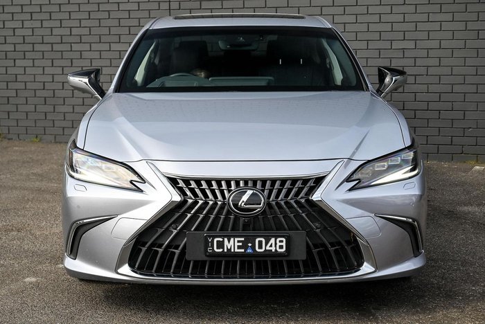 2023 Lexus ES 300h Sports Luxury