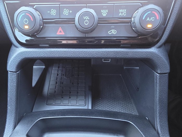 2024 Ford Everest Sport