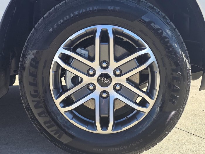 2025 Ford Everest Trend
