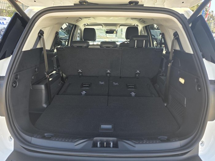 2025 Ford Everest Trend