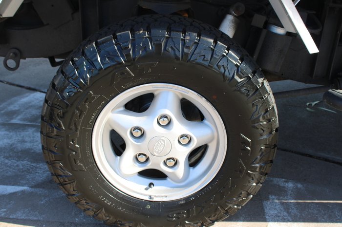 2000 Land Rover Defender