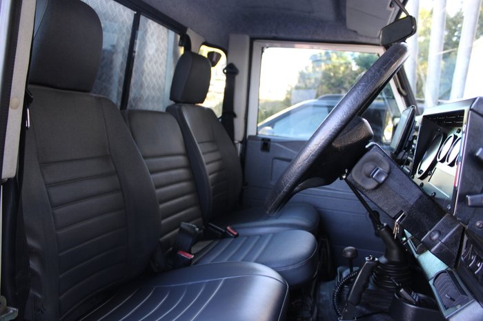 2000 Land Rover Defender