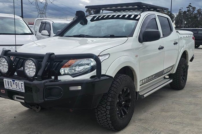 2017 Mitsubishi Triton GLX+
