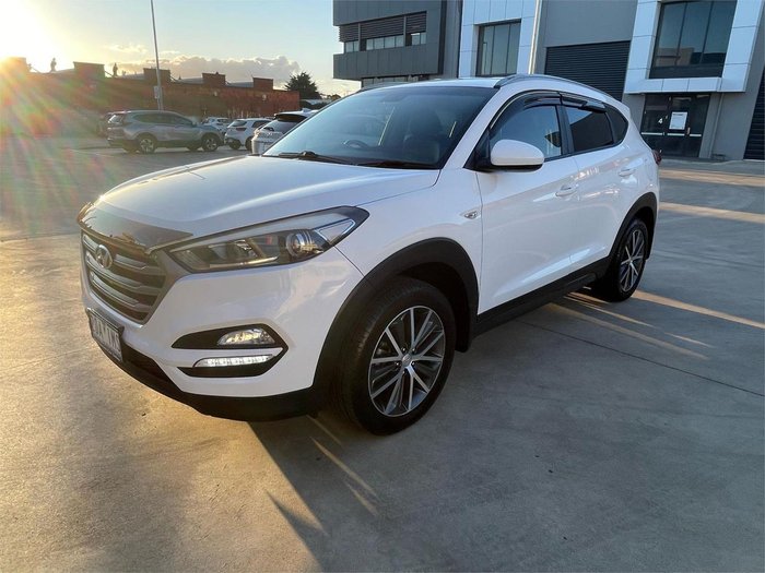 2015 Hyundai Tucson Active X TL Pure White