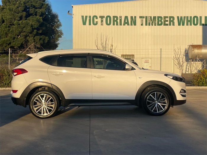 2015 Hyundai Tucson Active X TL Pure White