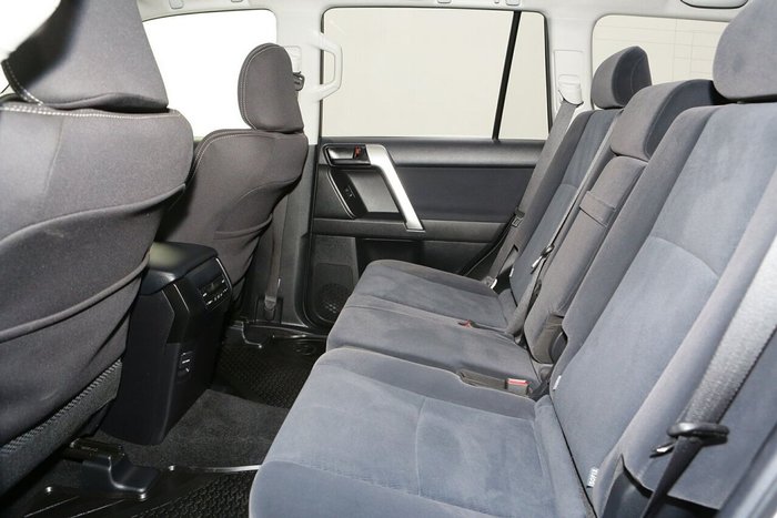 2023 Toyota Landcruiser Prado GXL