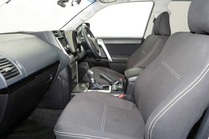 2023 Toyota Landcruiser Prado GXL