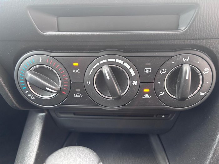 2014 Mazda 3 Maxx