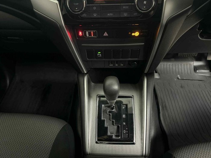 2019 Mitsubishi Triton GLX+