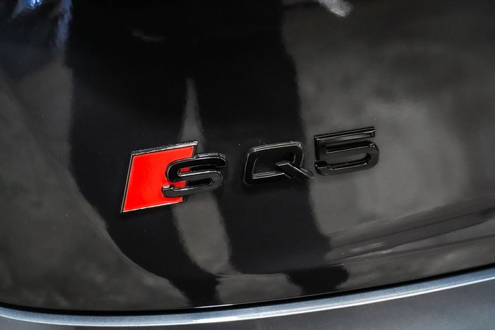 2023 Audi Q5 45 TFSI Dynamic Black