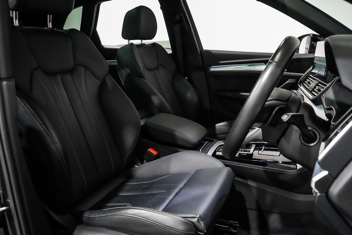 2023 Audi Q5 45 TFSI Dynamic Black