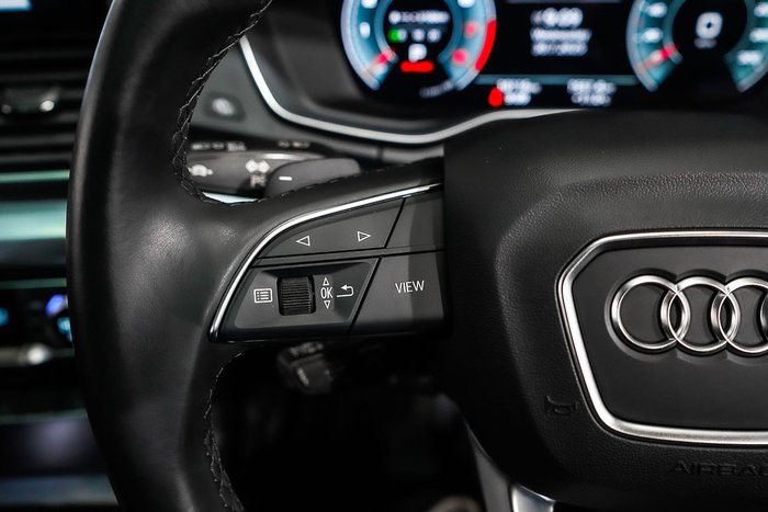2023 Audi Q5 45 TFSI Dynamic Black