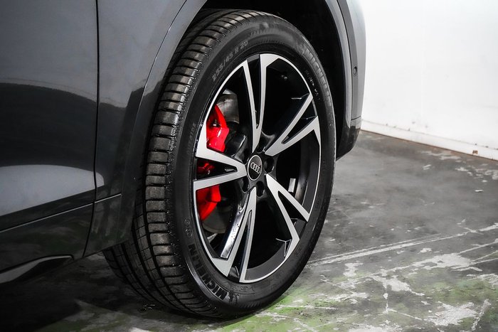2023 Audi Q5 45 TFSI Dynamic Black