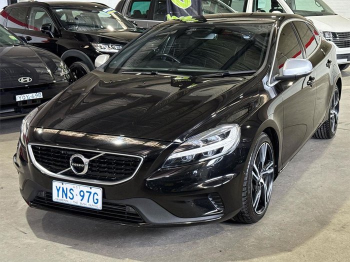 2017 Volvo V40 T5 R-Design
