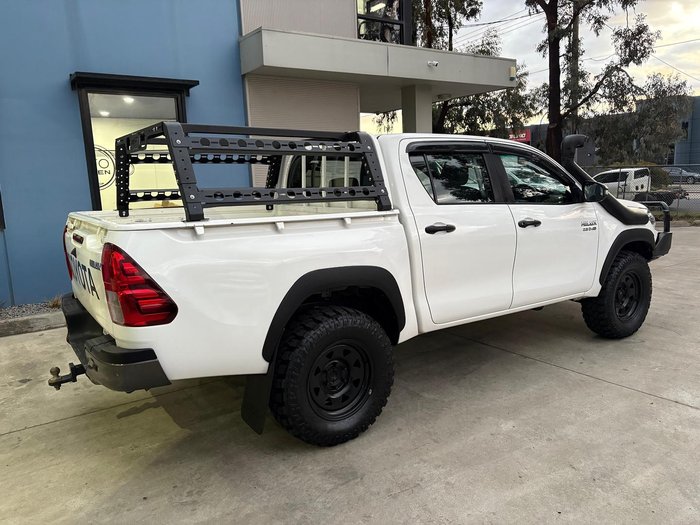 2019 Toyota Hilux SR