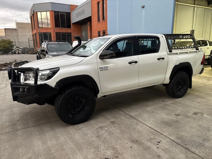 2019 Toyota Hilux SR