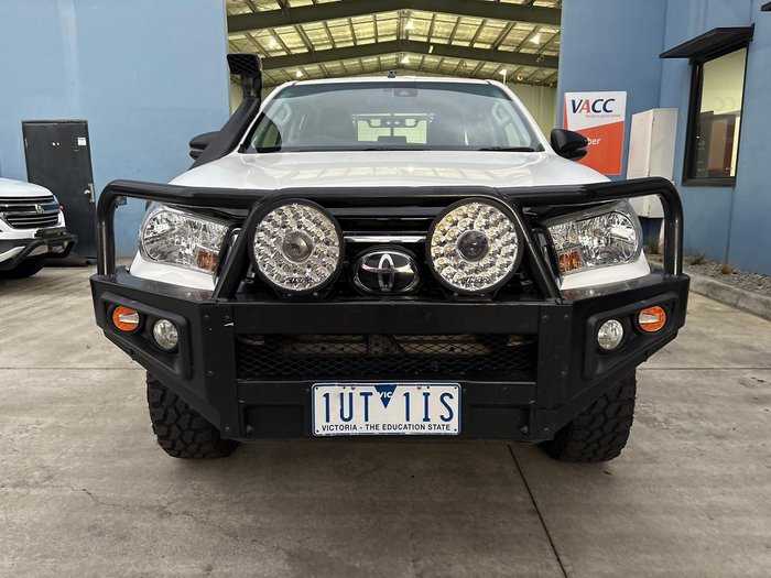 2019 Toyota Hilux SR