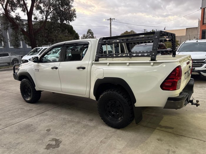 2019 Toyota Hilux SR