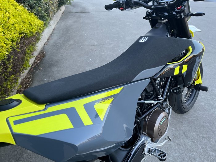 2024 Husqvarna 701 SUPERMOTO White