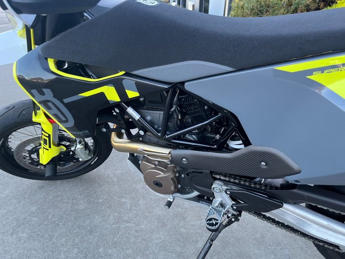 2024 Husqvarna 701 SUPERMOTO White