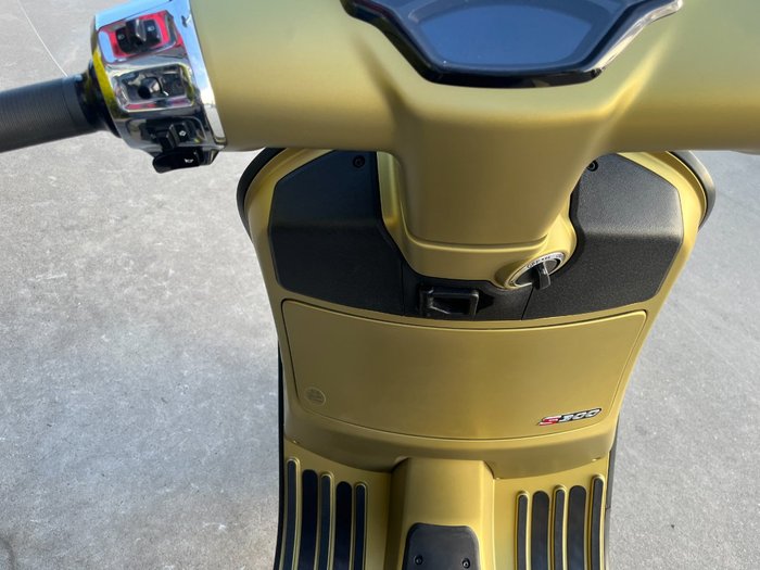 2023 VESPA GTS 300 CLASSIC