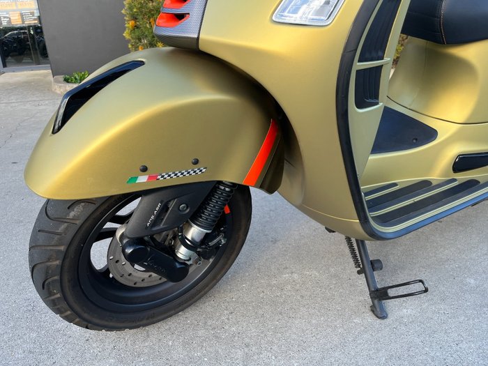2023 VESPA GTS 300 CLASSIC