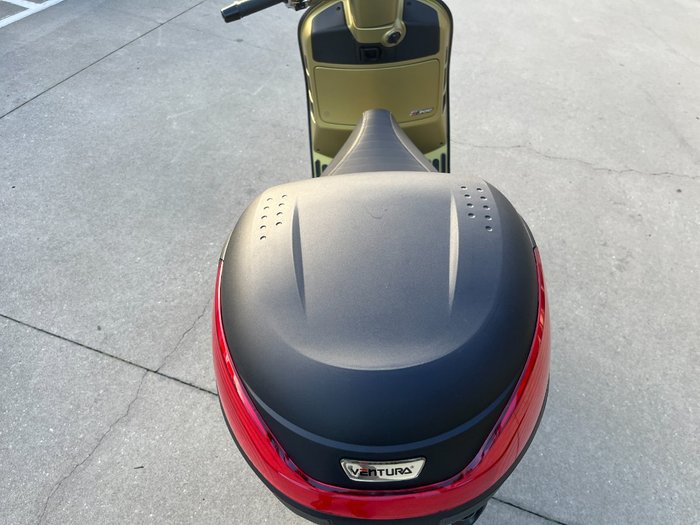 2023 VESPA GTS 300 CLASSIC