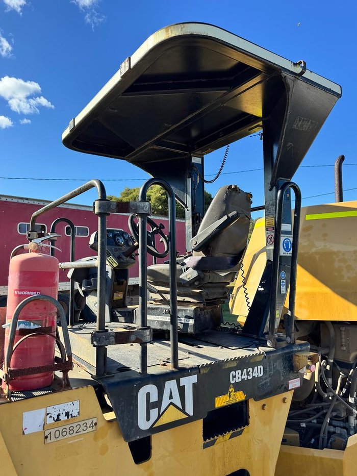 Caterpillar Cb434d
