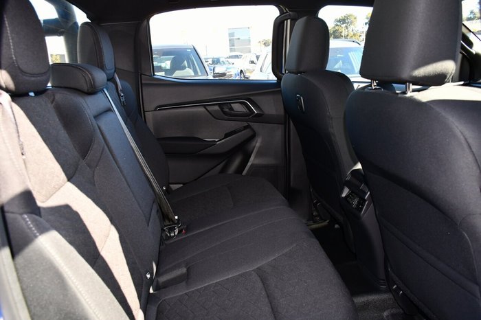 2025 Isuzu D-MAX X-RIDER