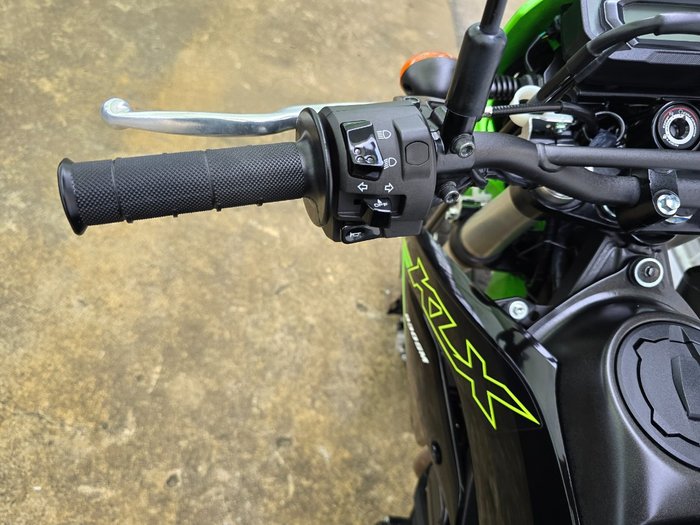 2023 Kawasaki KLX230SM GRAYSTONE/FURNACE ORANGE