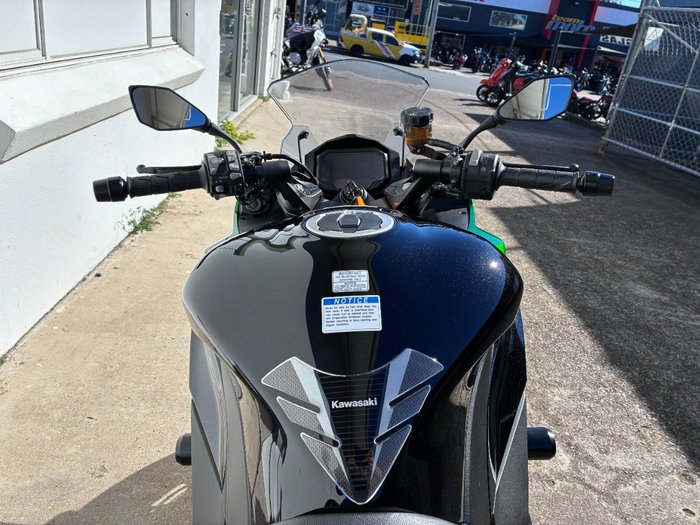 2024 Kawasaki NINJA 1000SX GREEN