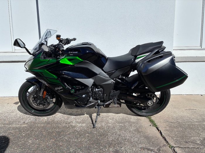 2024 Kawasaki NINJA 1000SX GREEN