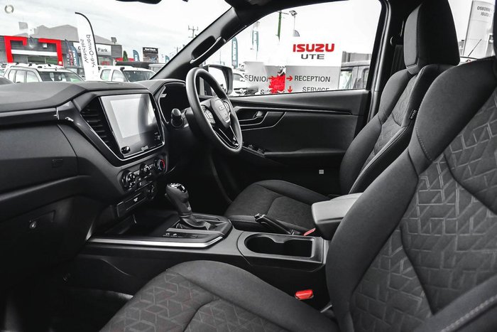 2025 Isuzu D-MAX X-RIDER