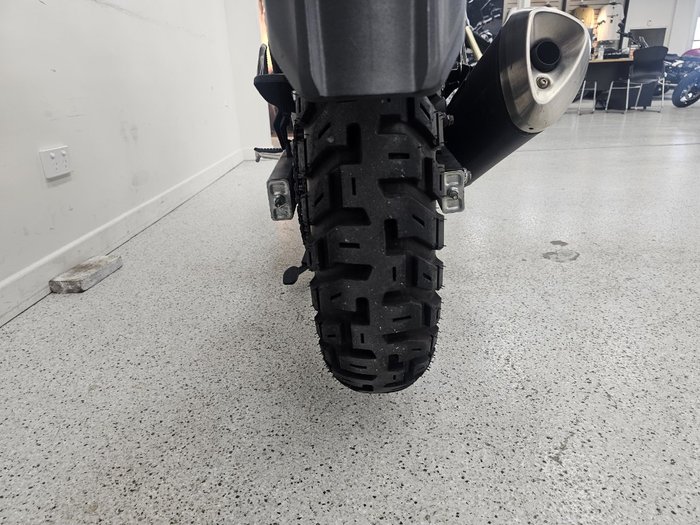 2019 Suzuki V-STROM 250 (DL250A) BLACK/YELLOW
