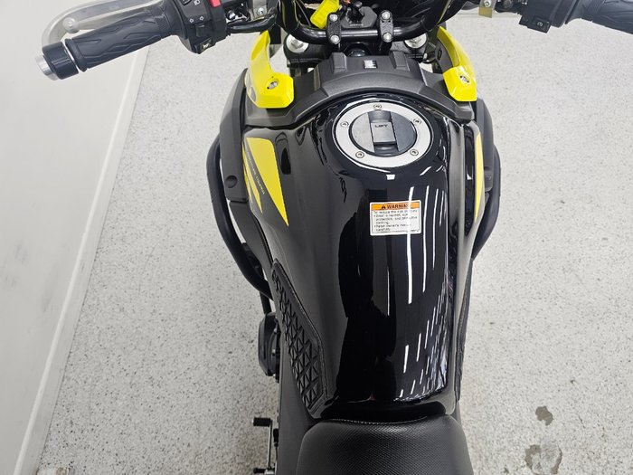 2019 Suzuki V-STROM 250 (DL250A) BLACK/YELLOW