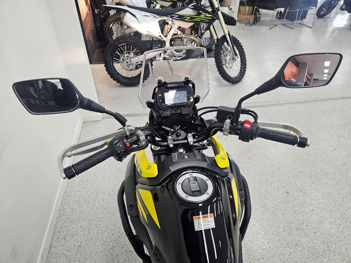 2019 Suzuki V-STROM 250 (DL250A) BLACK/YELLOW