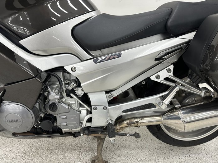 2009 YAMAHA FJR1300A grey