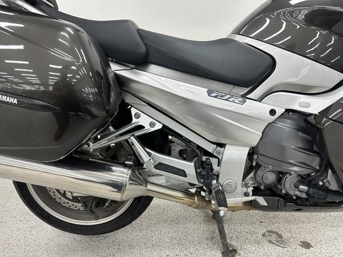2009 YAMAHA FJR1300A grey