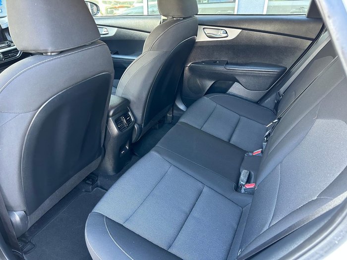 2022 Kia Cerato S BD MY22 Clear White