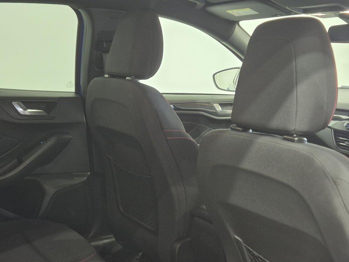 2019 Ford Focus ST-Line