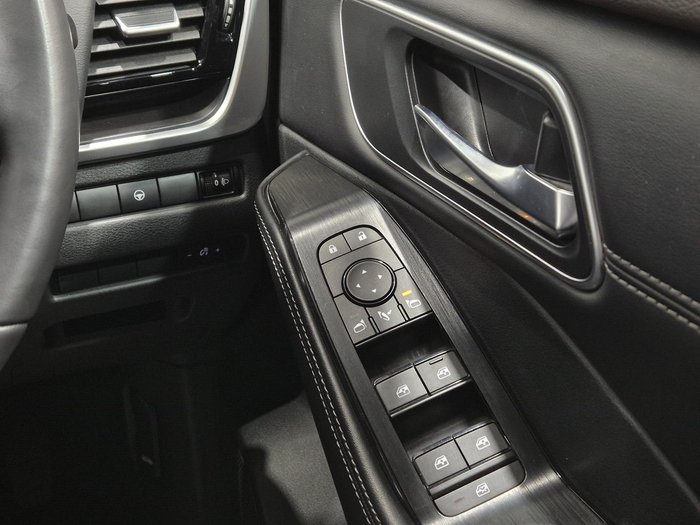 2024 Nissan X-TRAIL ST-L