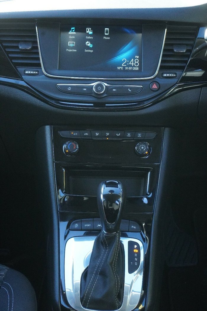 2019 Holden Astra R