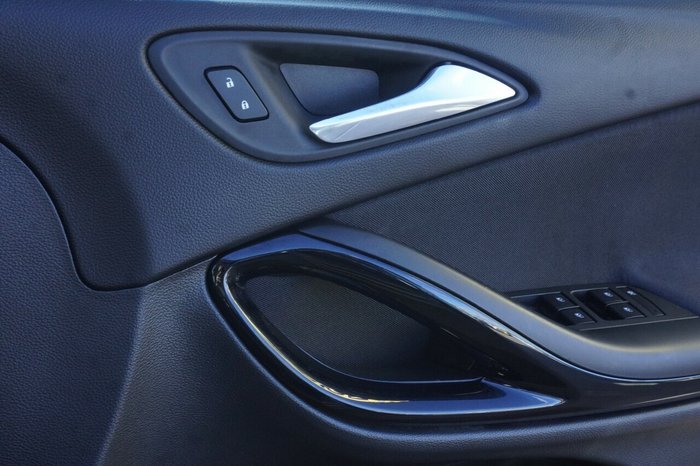 2019 Holden Astra R