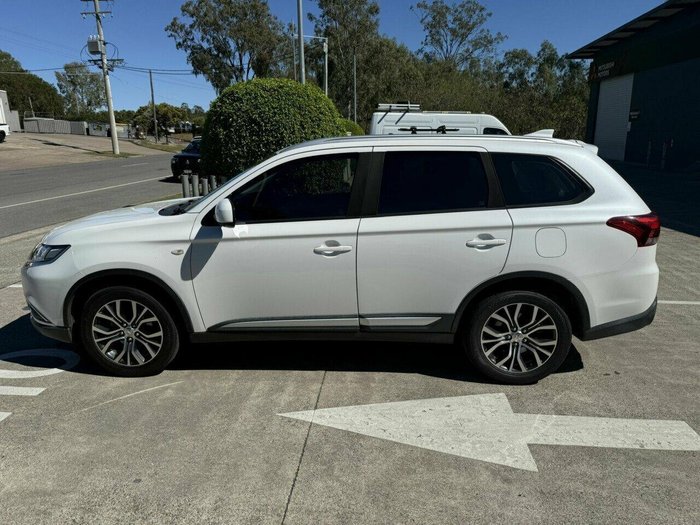 2017 Mitsubishi Outlander ES