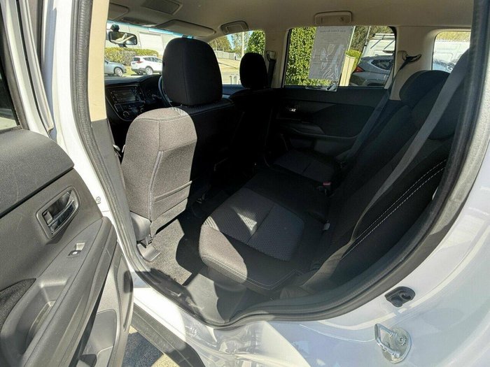 2017 Mitsubishi Outlander ES