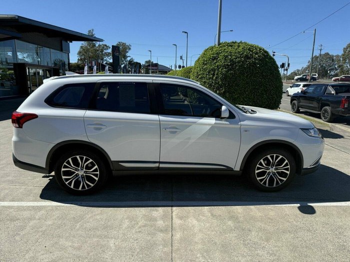 2017 Mitsubishi Outlander ES